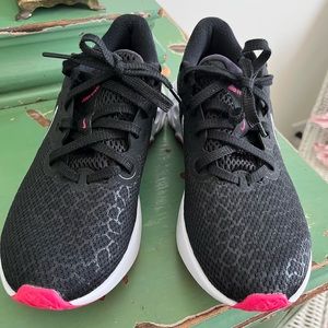 Nike Renew running shoes
